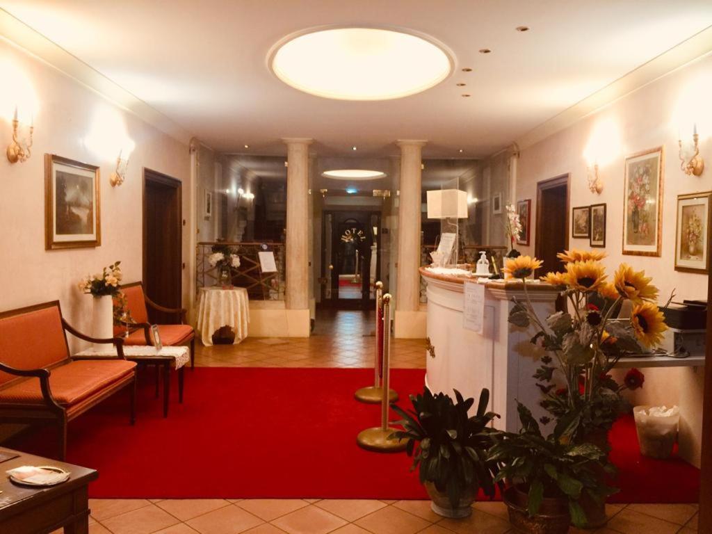 Hotel La Loggia Местрино Экстерьер фото
